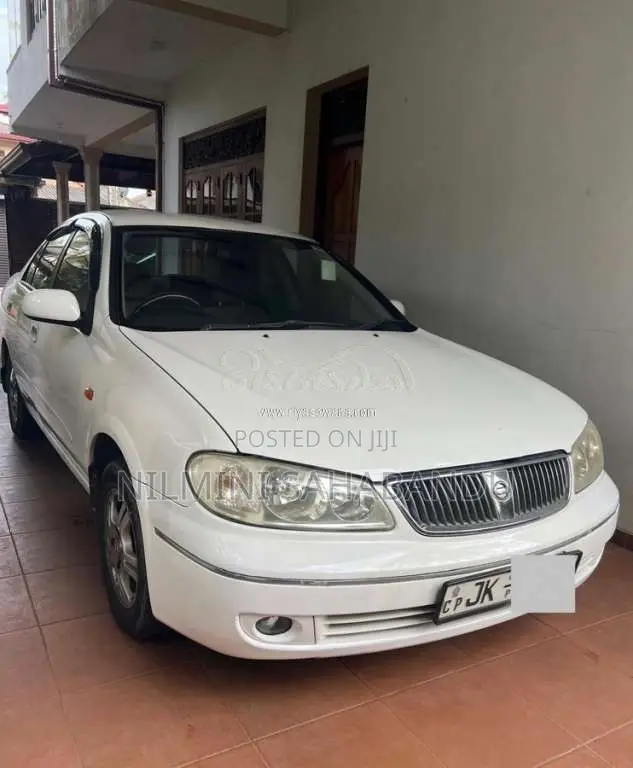 Nissan N16 2004 Car (Used)