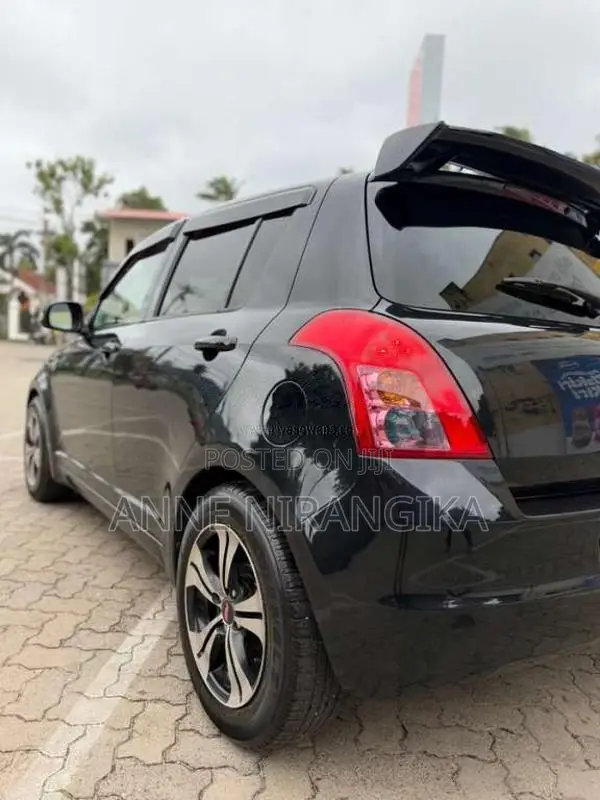 Suzuki Swift 2010 Car (Used)