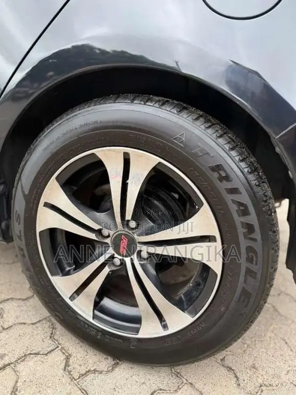 Suzuki Swift 2010 Car (Used)