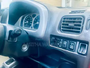 Chevrolet Cruze GM 2002 Car (Used)