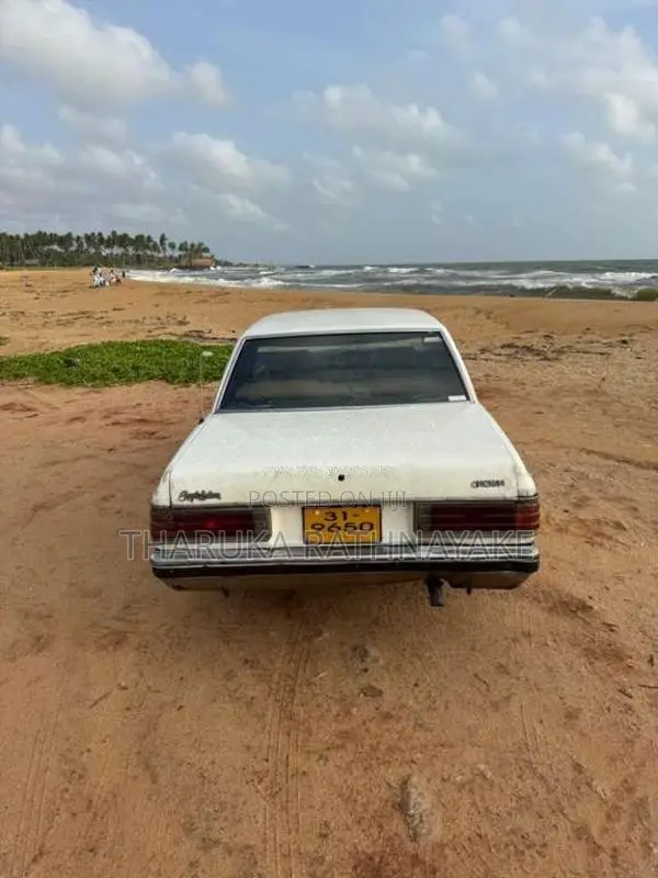 Toyota Crown 1984 Car (Used)