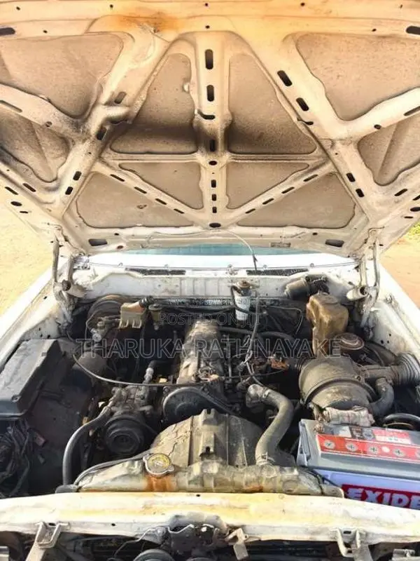 Toyota Crown 1984 Car (Used)