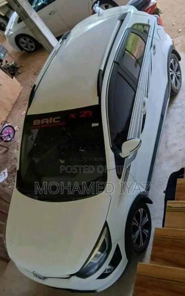 Micro X25 2018 Car (Used)