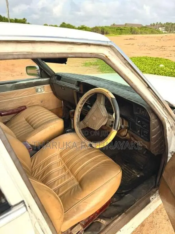 Toyota Crown 1984 Car (Used)