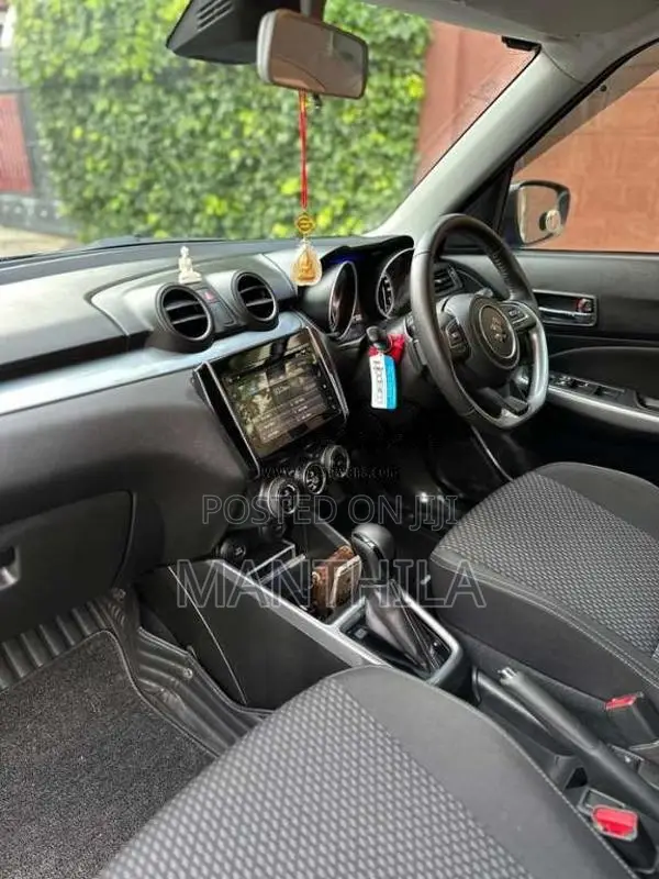Suzuki Swift 2017 Car (Used)