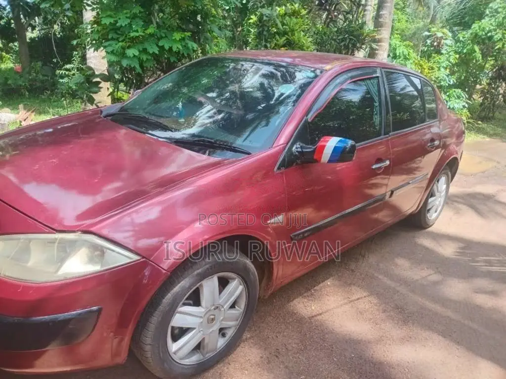 Renault Clio 2004 Car (Used)