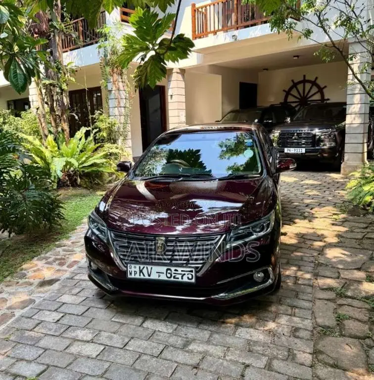 Toyota Premio 2012 Car (Used)