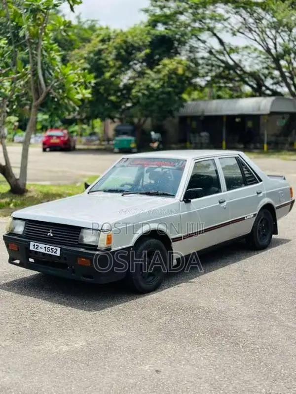 Mitsubishi Lancer Box 1982 Car (Used)