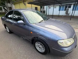 Nissan N17 2003 Car (Used)