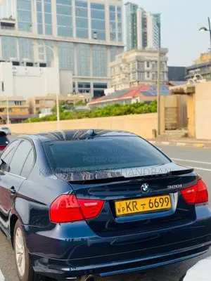 BMW 320i 2011 Car (Used)