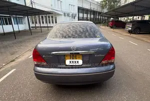 Nissan N17 2003 Car (Used)