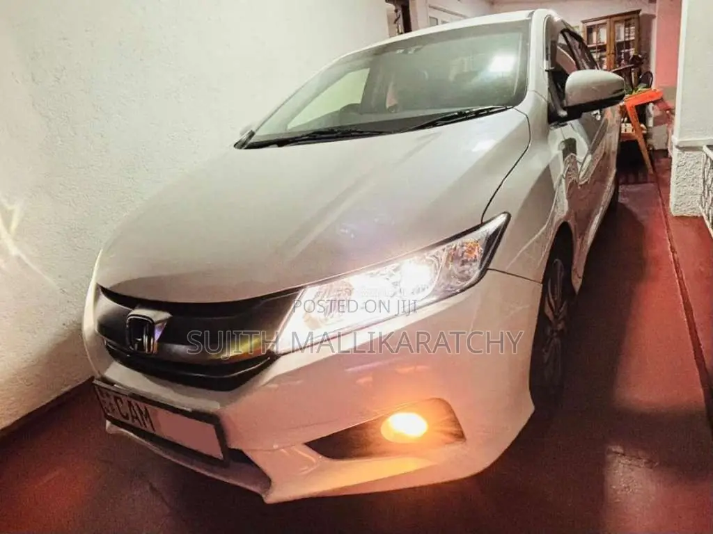 Honda Grace 2015 Car (Used)