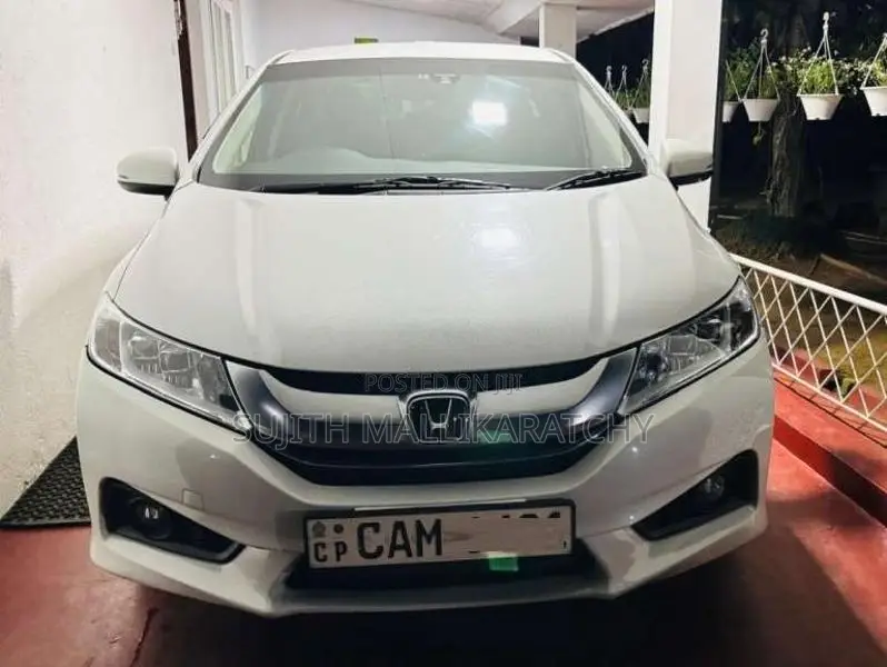 Honda Grace 2015 Car (Used)