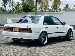Nissan Nissan 1990 Car (Used)