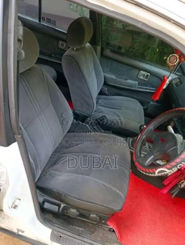 Nissan Nissan 1990 Car (Used)
