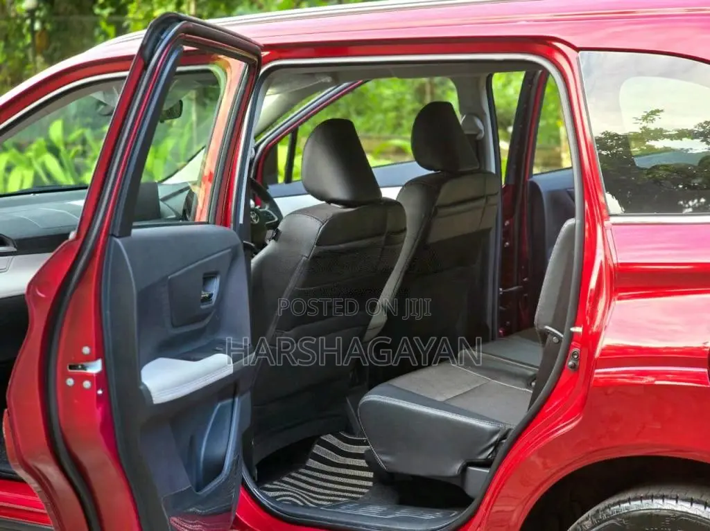 Toyota Veloz 2025 Car (Used)