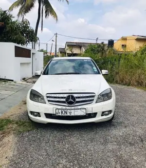 Mercedes-Benz C180 2012 Car (Used)
