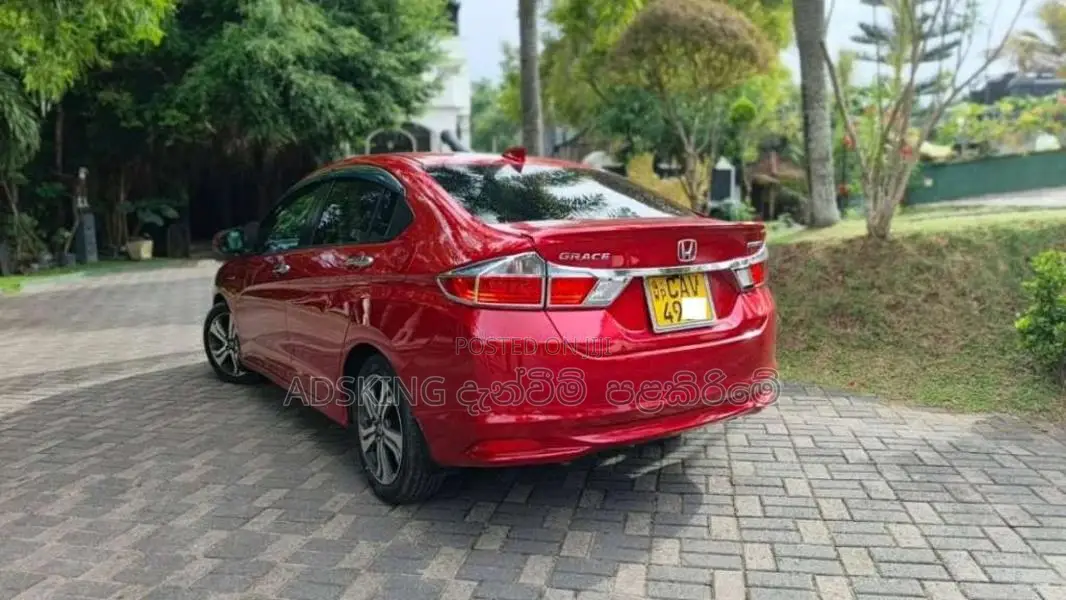 Honda Grace 2017 Car (Used)