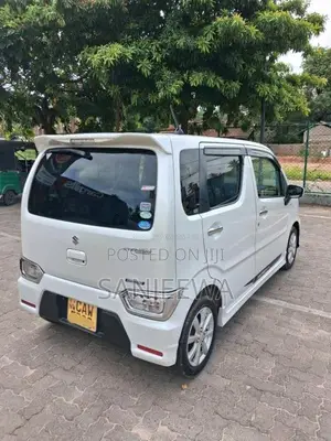 Suzuki Wagon R Stingray 2017 Car (Used)