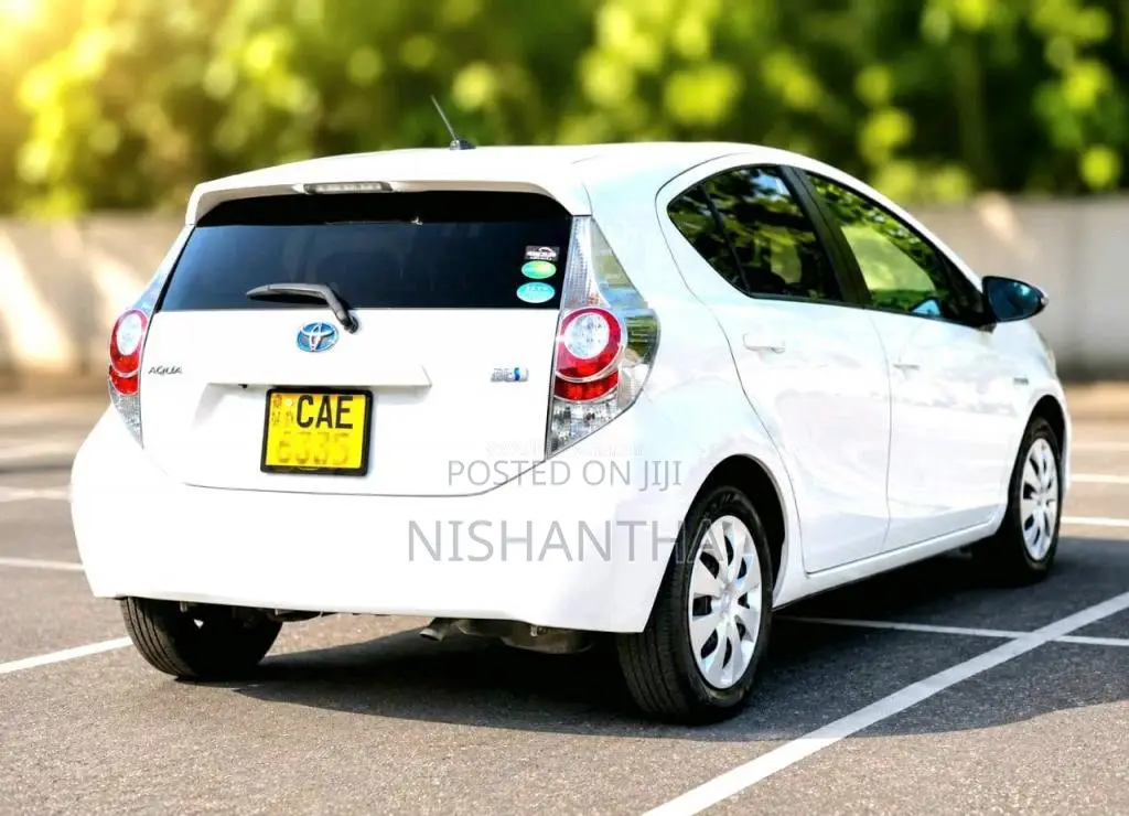 Toyota Aqua S Grade 2014 Car (Used)