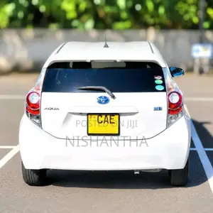 Toyota Aqua S Grade 2014 Car (Used)
