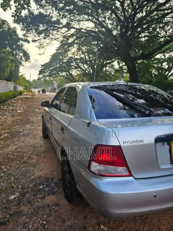 Hyundai Accent GLS 2001 Car (Used)