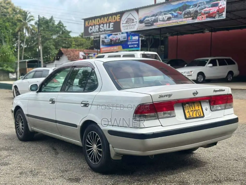 Nissan Sunny FB15 2001 Car (Used)
