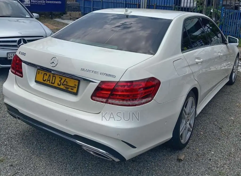 Mercedes-Benz E300 Bluetec Hybrid AMG 2013 Car (Used)