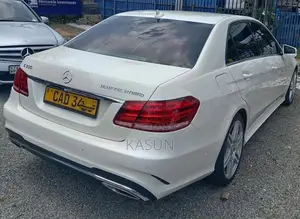 Mercedes-Benz E300 Bluetec Hybrid AMG 2013 Car (Used)