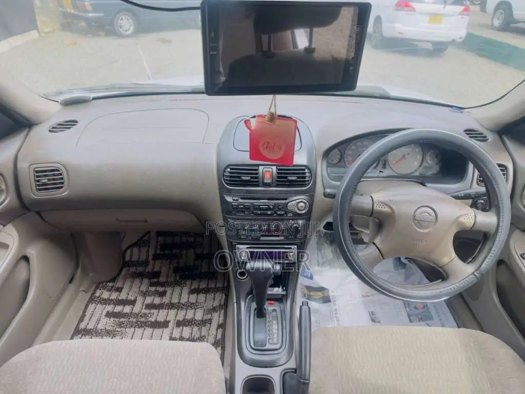Nissan Sunny FB15 2001 Car (Used)