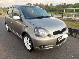 Toyota Vitz Scp10 RS 2000 Car (Used)