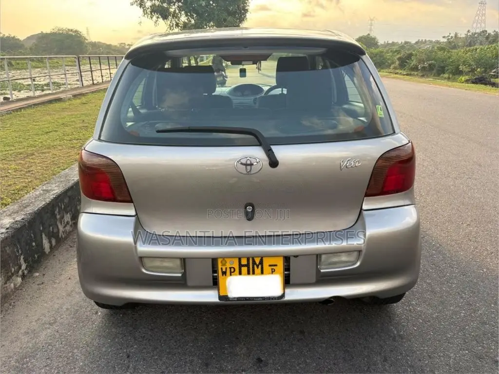 Toyota Vitz Scp10 RS 2000 Car (Used)