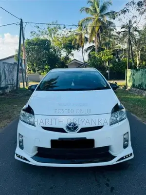 Toyota Prius 2011 Car (Used)