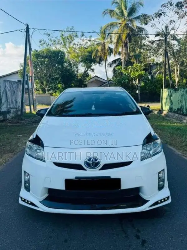 Toyota Prius 2011 Car (Used)