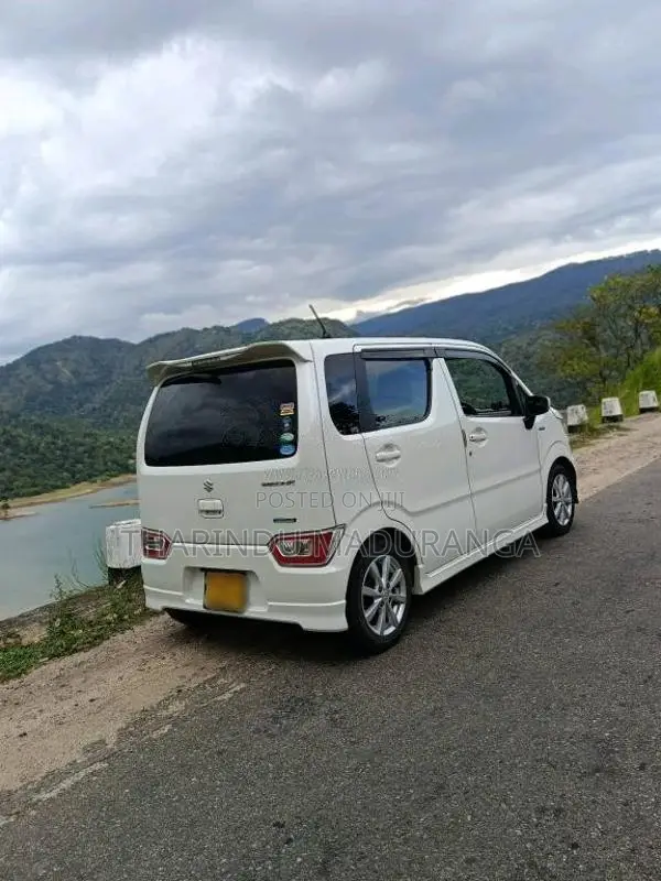 Suzuki Wagon R FZ 2018 Car (Used)
