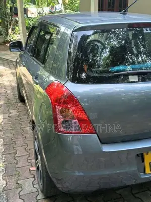 Suzuki Swift 2010 Car (Used)