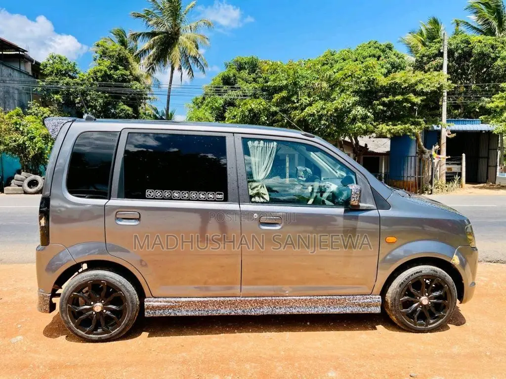 Mitsubishi Wagon 2011 Car (Used)