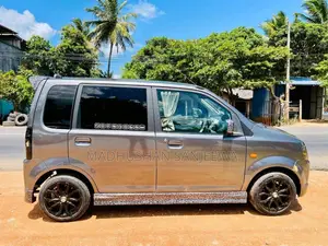 Mitsubishi Wagon 2011 Car (Used)