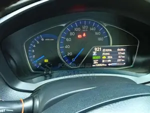 Toyota Axio 2014 Car (Used)