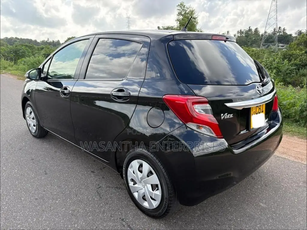 Toyota Vitz Ksp130 2016 Car (Used)