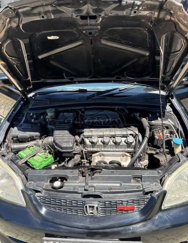 Honda Civic ES3 RS 2000 Car (Used)
