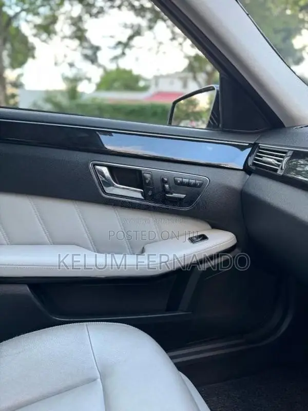 Mercedes-Benz E200 Avant-garde 2010 Car (Used)