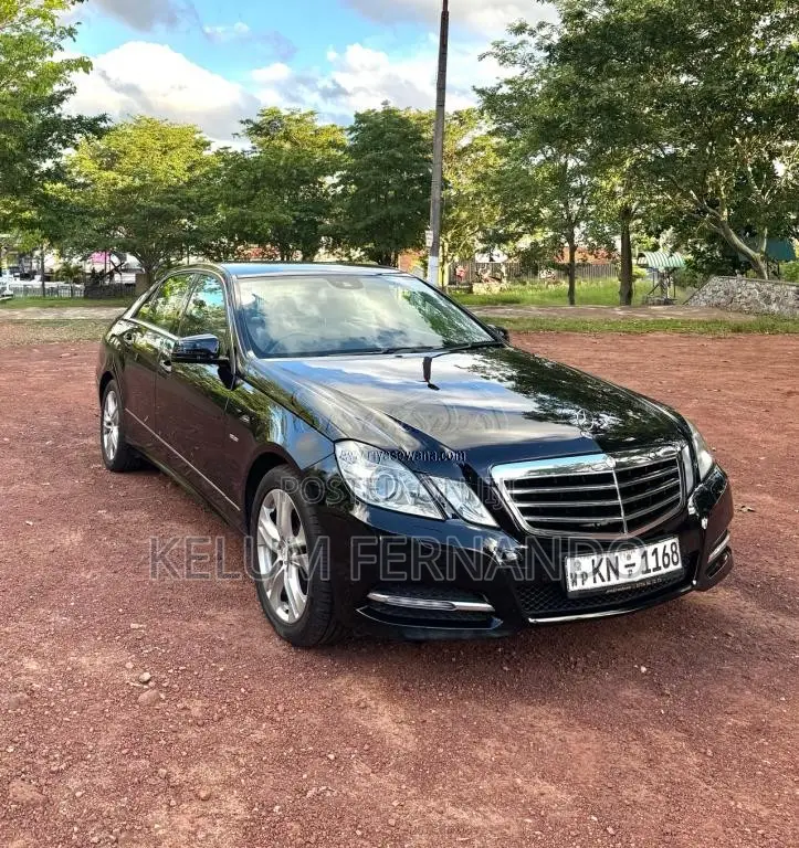Mercedes-Benz E200 Avant-garde 2010 Car (Used)