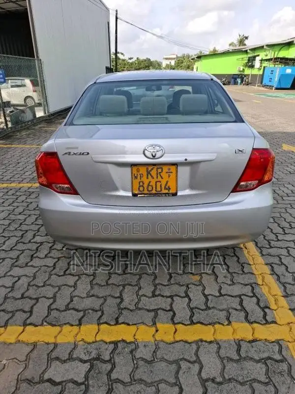 Toyota Axio 2010 Car (Used)