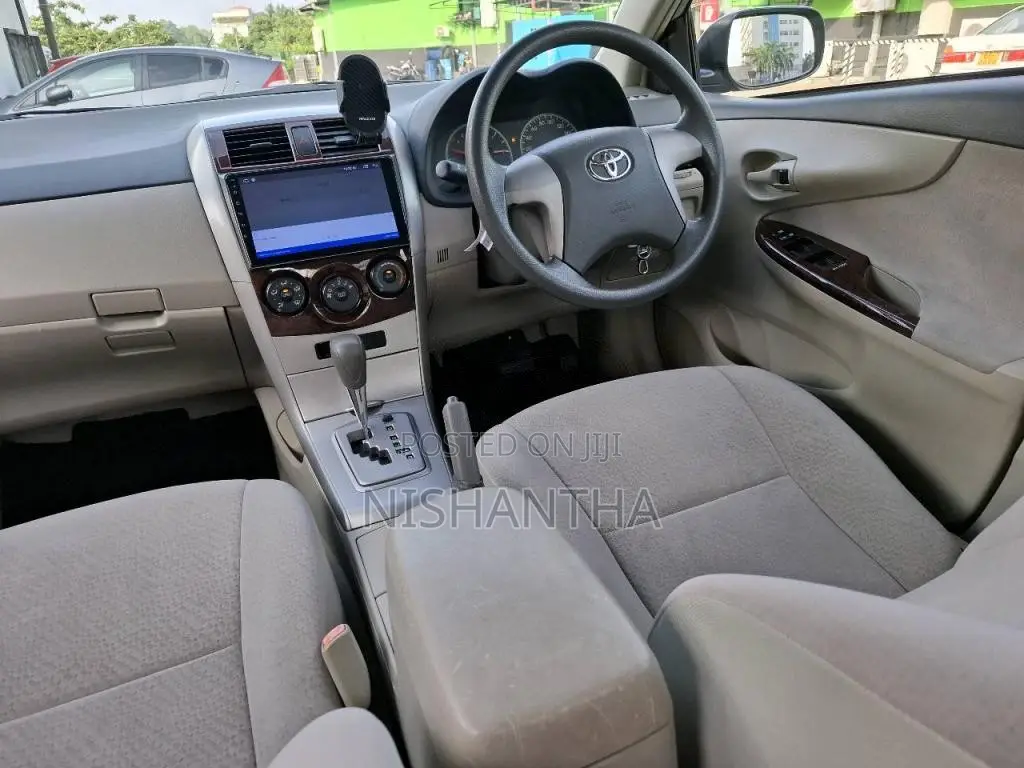 Toyota Axio 2010 Car (Used)
