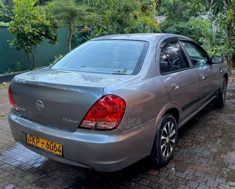 Nissan N17 2012 Car (Used)