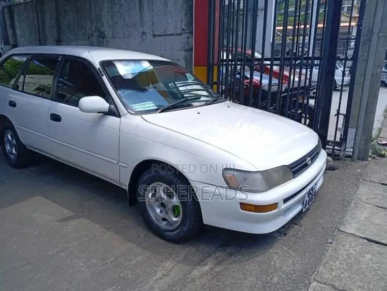Toyota Corolla LX GRADE 1996 Car (Used)