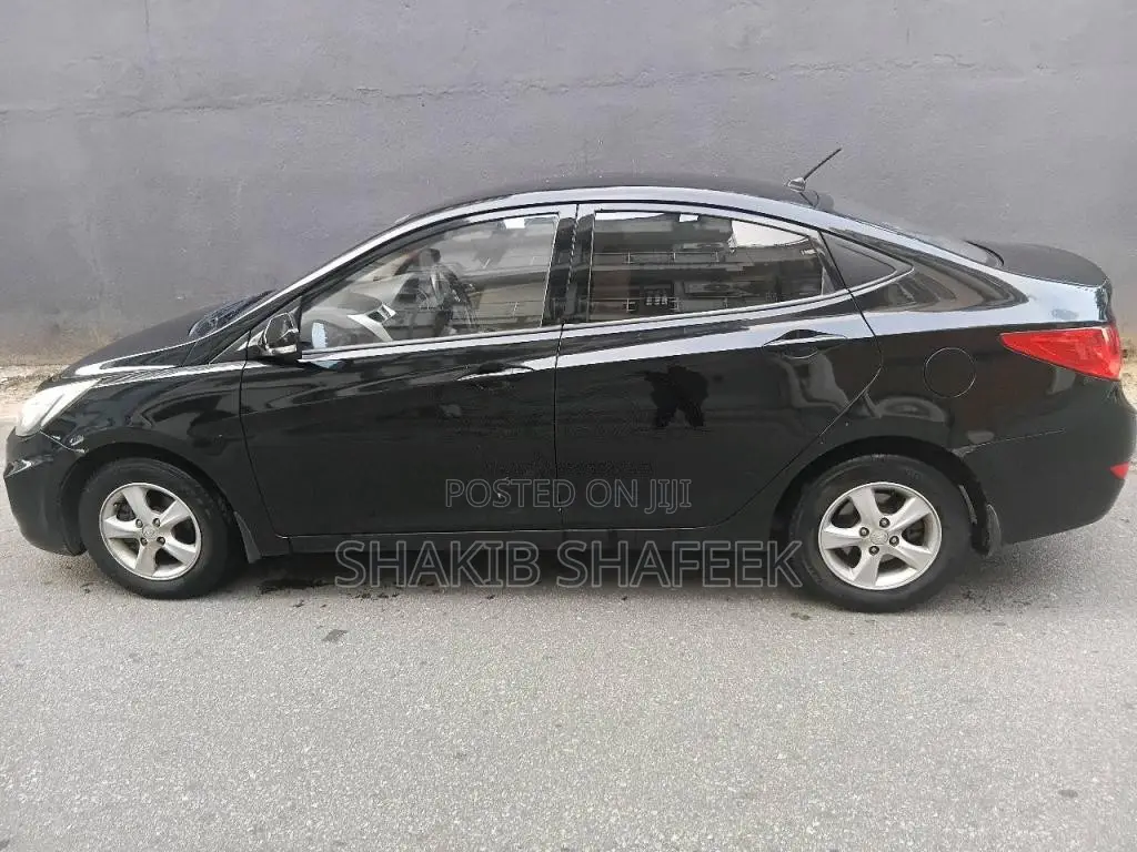 Hyundai Accent 2012 Car (Used)