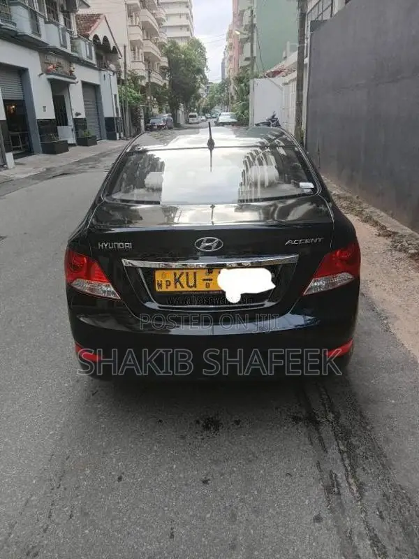 Hyundai Accent 2012 Car (Used)