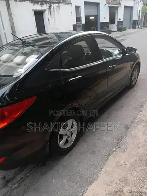 Hyundai Accent 2012 Car (Used)